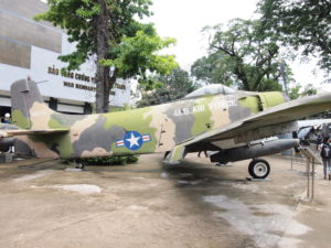 Helicopter-museum-hochimin-vietnam